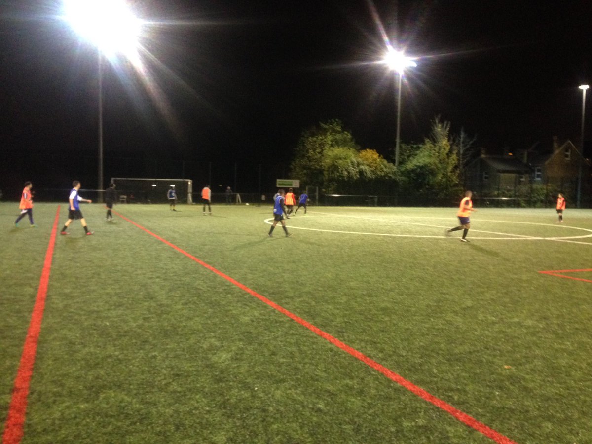 ILCS_FA's tweet photo. @ILCS_FA U18's Trials tonight(12.11.17). @selhurstarena thanks for hosting, @cre8football thanks for the volunteer support. https://t.co/MzachqIZc8