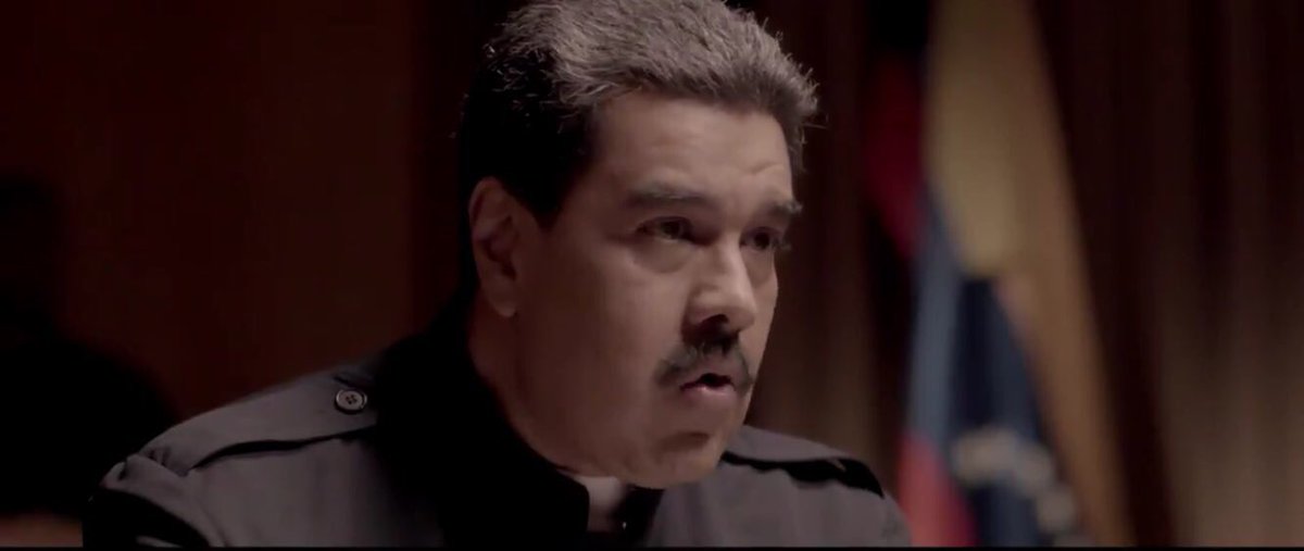 VictoriaePortus's tweet photo. Resumen de la entrevista a Maduro: Yo lo hago todo bien la culpa es de los demás. #MaduroEnSalvados https://t.co/Mbnpvle2ZU