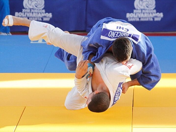 INDChileOficial's tweet image. NUEVO ORO 🥇 PARA 🇨🇱 / Thomás Briceño logró el primer lugar en la categoría +100 kilos del judo en los Juegos Bolivarianos de Santa Marta 🇨🇴
📸 Coch