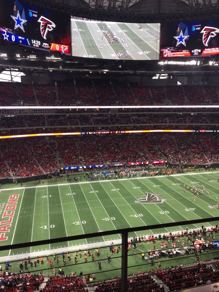 spaan's tweet photo. Falcons game #RiseUp https://t.co/S0Qqa51xQ3