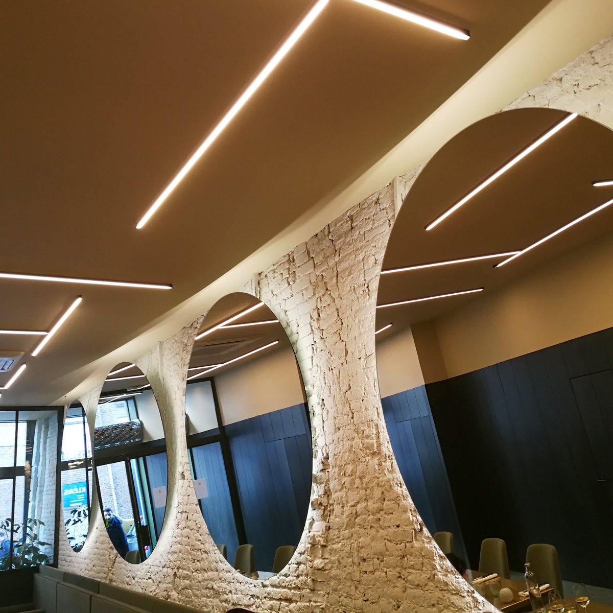 Une grande adresse vient d'ouvrir à Lille. Rozó : élégance, explosion créative, sensualité, générosité #platssinguliers #gastronomie #lille #restaurant