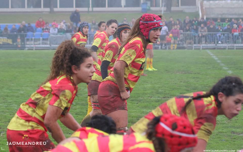 les jugadores de la selecció catalana de #rugbi que disputen a Sevilla el Campionat Autonòmic i avui s'han classificat per la final han lluït un llaç groc en solidaritat amb els presos polítics
