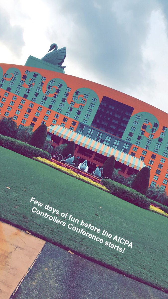 Blair430's tweet photo. Day one has been perfect! One more day of adventure and then the #AICPAControllers conference starts Tuesday! - https://t.co/hUHgrL4pZM https://t.co/rDld3MPv6c