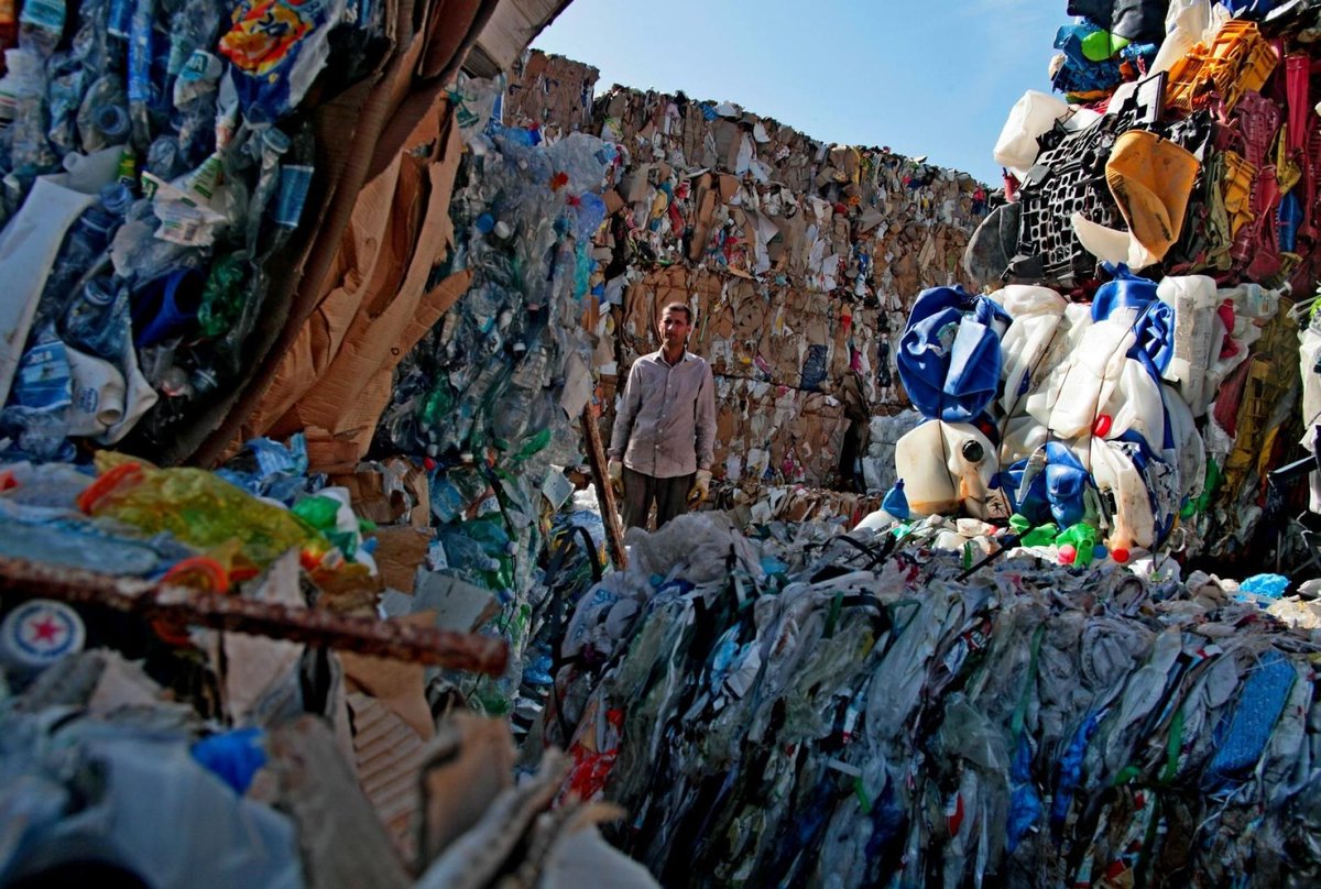Get's us every time: Striking Photos Show The People v. #ClimateChange buff.ly/2Aoplu2 #MyClimateAction