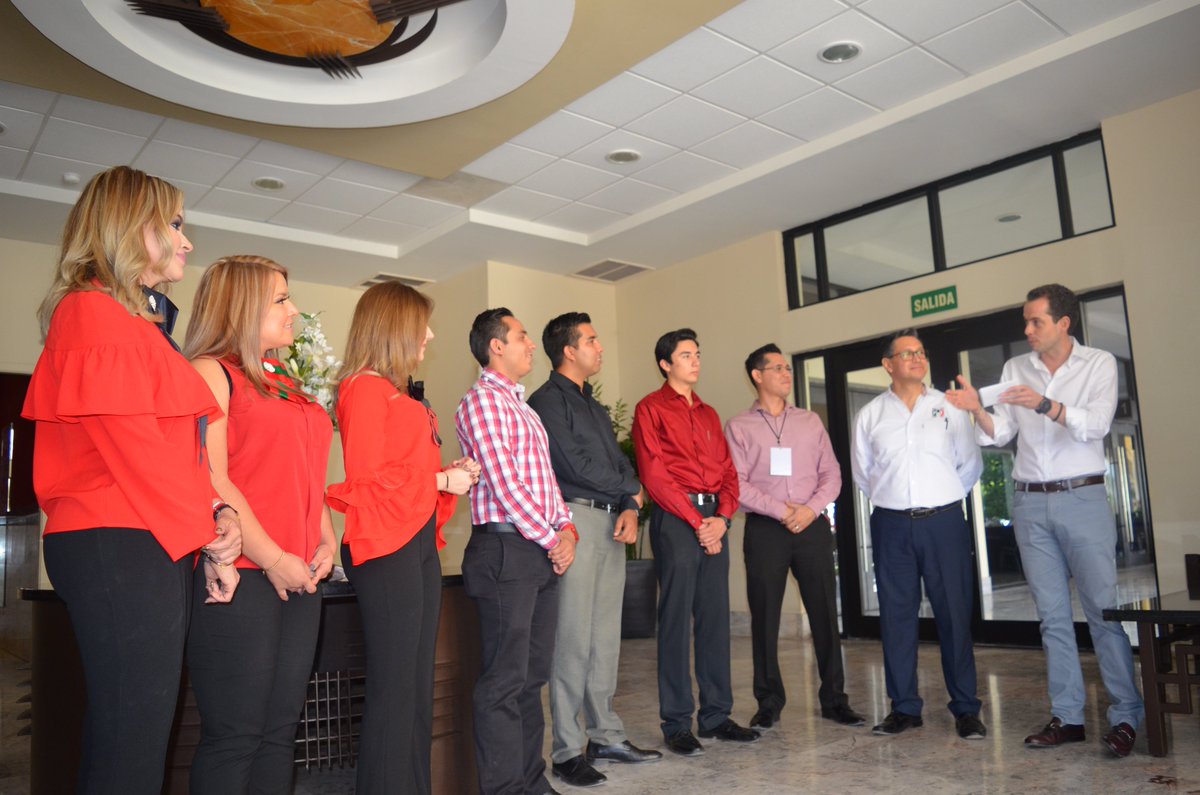 IRHsonora's tweet photo. El dia de ayer nuestro consejo directivo de la filial #ICADEPSON por parte del presidente de #ICADEP @Pospital tomaron protesta, asi bien continuaran como #JesúsReyesHeroles 👏👏👏👏
#SomosPRI https://t.co/xLxCGt1ECt