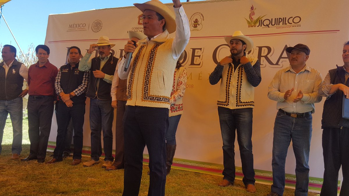 DarioZacariasC's tweet photo. En #Jiquipilco con el subsecretario @SEDATU_mx Gustavo Cárdenas y a la presidenta municipal Marisol González para inaugurar obras. https://t.co/KyZskvTkuY