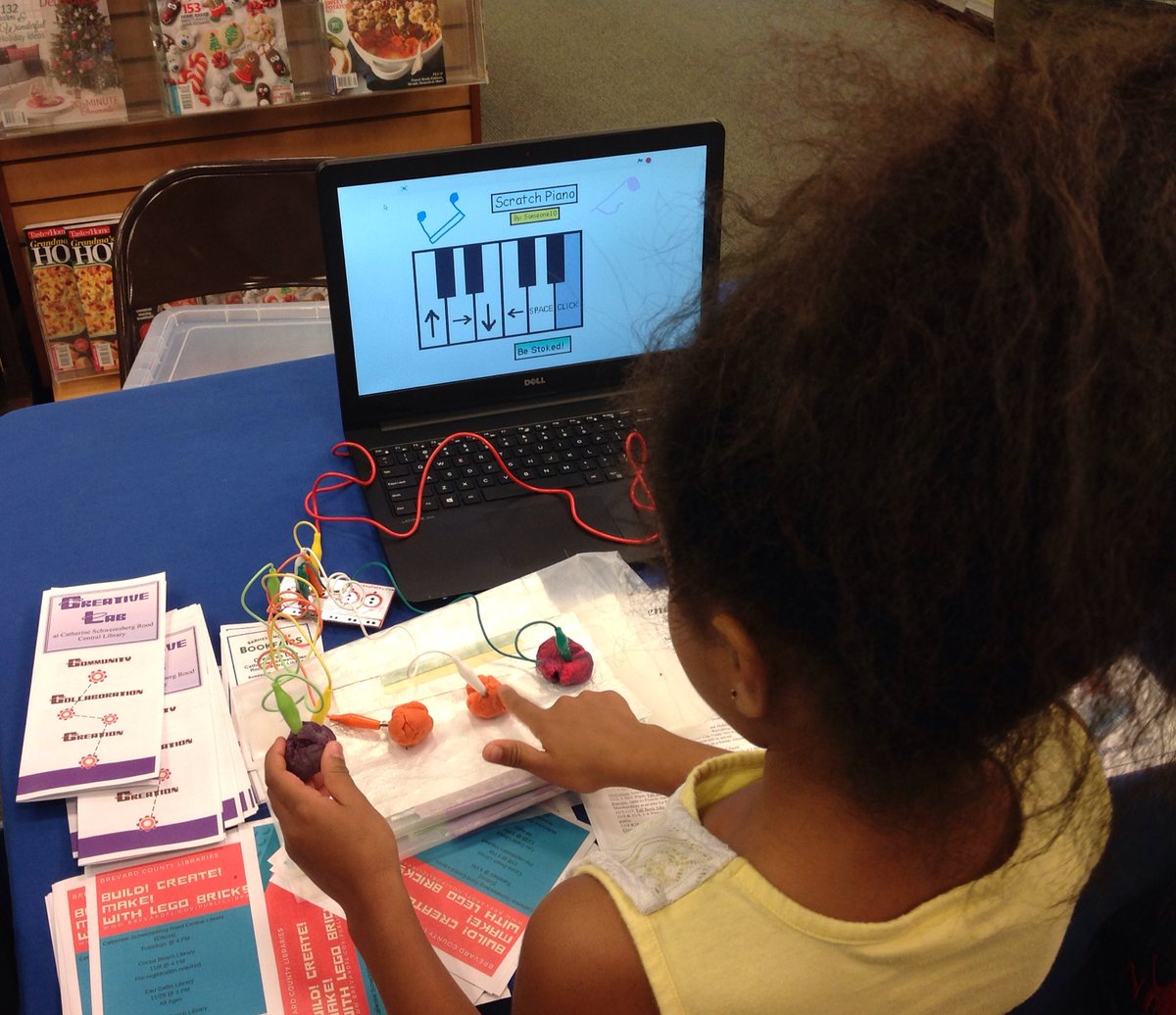 BrevLibraries's tweet photo. Makey Makey piano @BNWMelbourne Mini Maker Faire! We had a blast today! #makeymakey #bnmake https://t.co/pQPQHVag1J