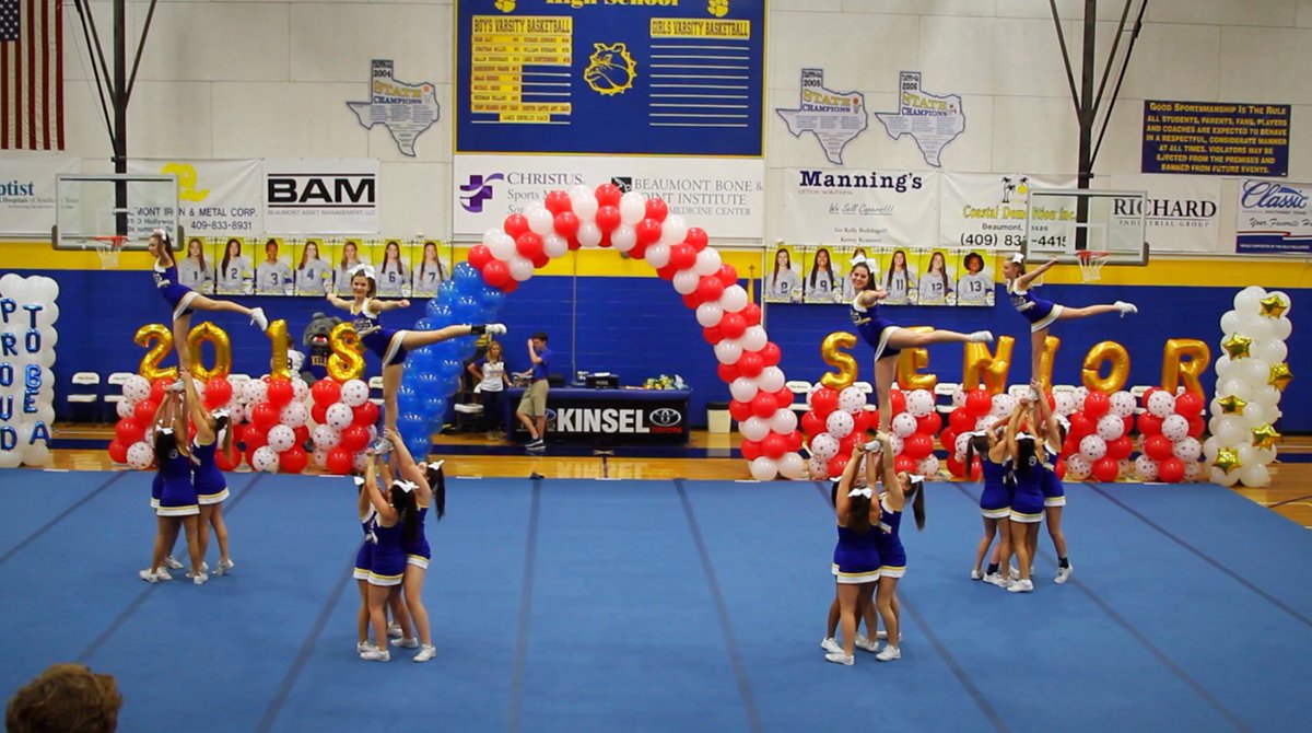 kellycheer's tweet photo. Our America themed Senior pep rally!!! #ProudToBeASenior https://t.co/D46XtRhQbs