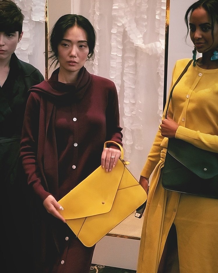 zitawrites's tweet photo. Is #Seattle diverse enough, you may ask. Yesterday we celebrated the latest collection of Devon Yan, a Hong Kong designer who won the Independent Designer Runway Show 2016 #IDRS, along with Global Federal of Chinese Business Women of Seattle. #Freestyle #360NN #JRLWeb https://t.co/b5ohLvVajN