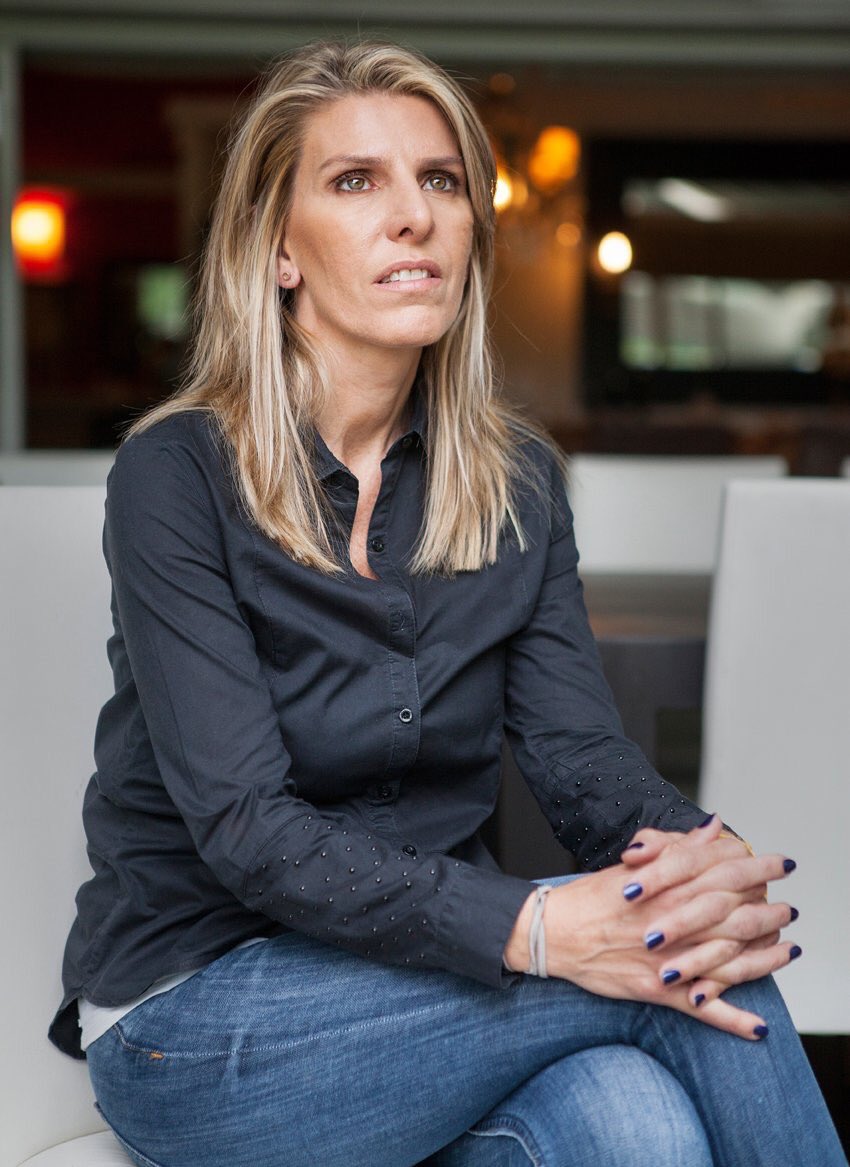Revista_Ya's tweet photo. "Sandra Arroyo:Fue el peor año de nuestras vidas"de María Cristina Jurado ganó Mejor entrevista Magazine #MAGs2017 https://t.co/3eOBidkQ16 https://t.co/IwQopLSfSK