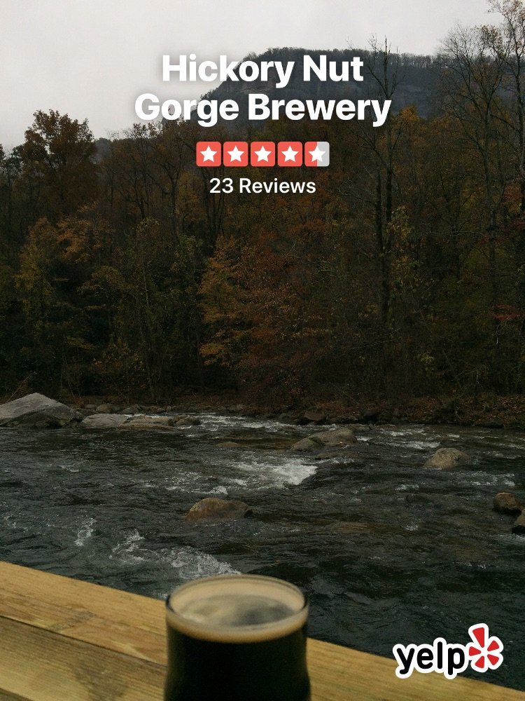 Beer with a view (@ Hickory Nut Gorge Brewery) #Yelp #Yelfie yelp.com/biz/hickory-nu…