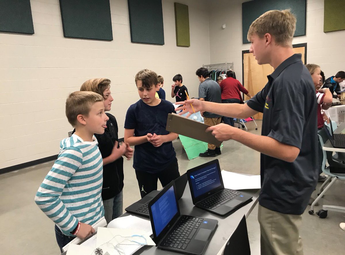 mrscarteesclass's tweet photo. #Constructingknowledge through purposeful #passions creates #autonomous sts & #classrooms #pbl #CMSSPICE https://t.co/MSa92fbiKJ