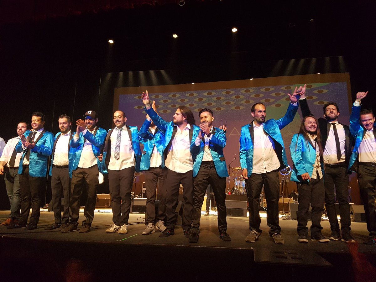 JOESI3's tweet photo. Felicidades @agrupacion por sus 10 años en especial a los #Idolos  @PabloSaxCoello @alanolives  #cumbiacariñoyamor https://t.co/QG6Ox5whLT