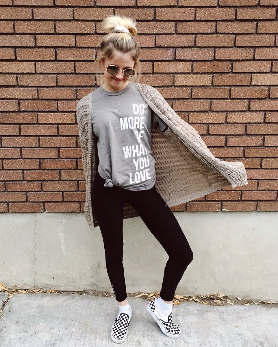 lindshunts's tweet photo. Recently I’ve been thinking about how important it is to do things you love. Something I love is to document my life, and because of this I’ve started my own lifestyle blog! I’m excited to share the things I love in this crazy life. Feel free to follow along; link is in my bio 🤗 https://t.co/kN4S4PwPRp