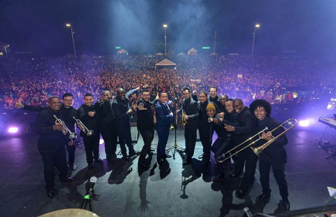 FestalParque's tweet photo. Así termina la celebración de los 20 años del festival #SalsaAlParque2017. Bogotá dijo SI a la música de @YuriTura
📸Juan Santacruz/@idartes https://t.co/2fInjtdHSM