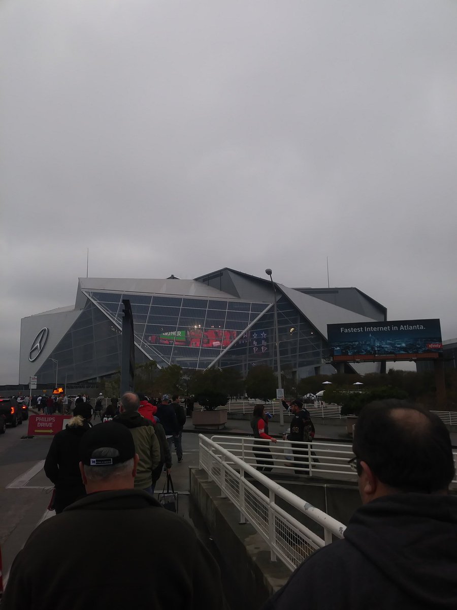 Jstinz7's tweet photo. Falcons Rise Up!!! https://t.co/7J0h4HC3GO