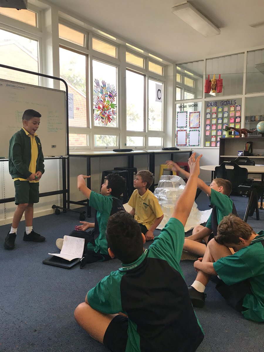 JaimeeHutchens's tweet photo. Ayden teaching a cracking essay writing lesson! #2017_teampablo #studentleaders @ermington_west @CaptainJackEWPS https://t.co/4URLnJJtU6