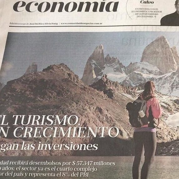 TChalten's tweet photo. HOY: tapa del suplemento de Economía de La Nación #LagunaDeLosTres #CerroFitzRoy #ElChaltén https://t.co/iNLwPDqXll