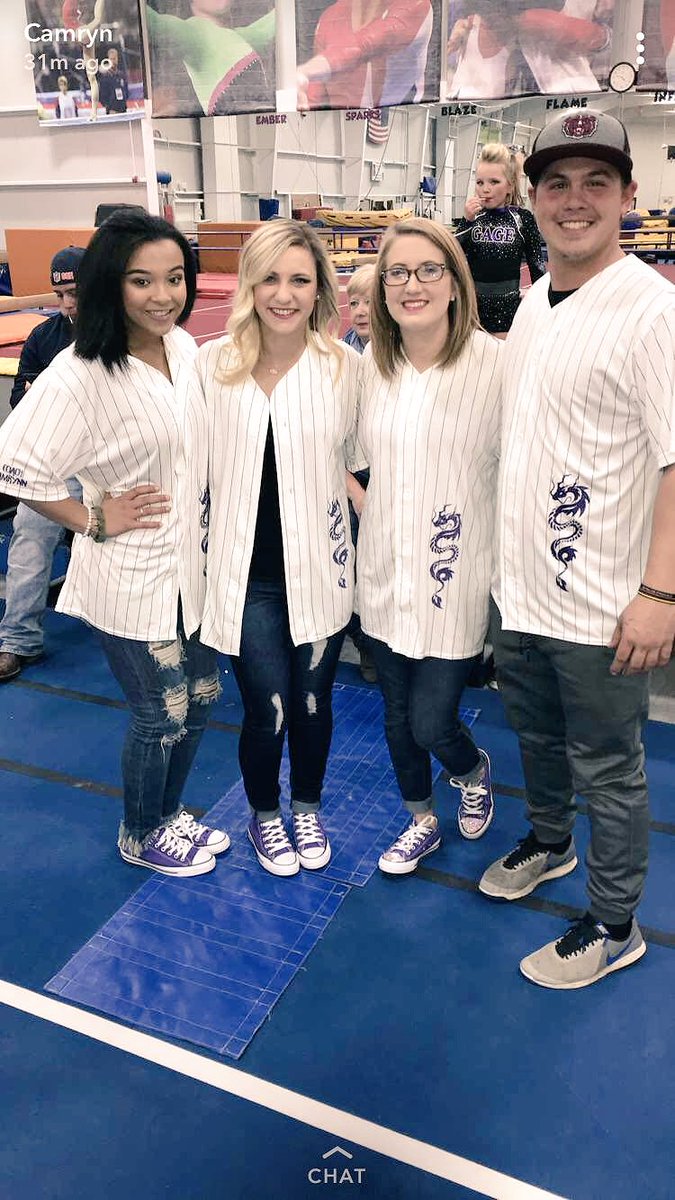 ashleybosserman's tweet photo. Ready to take on competition season with these people! 💜💜💜 https://t.co/GrtDWOojJ6