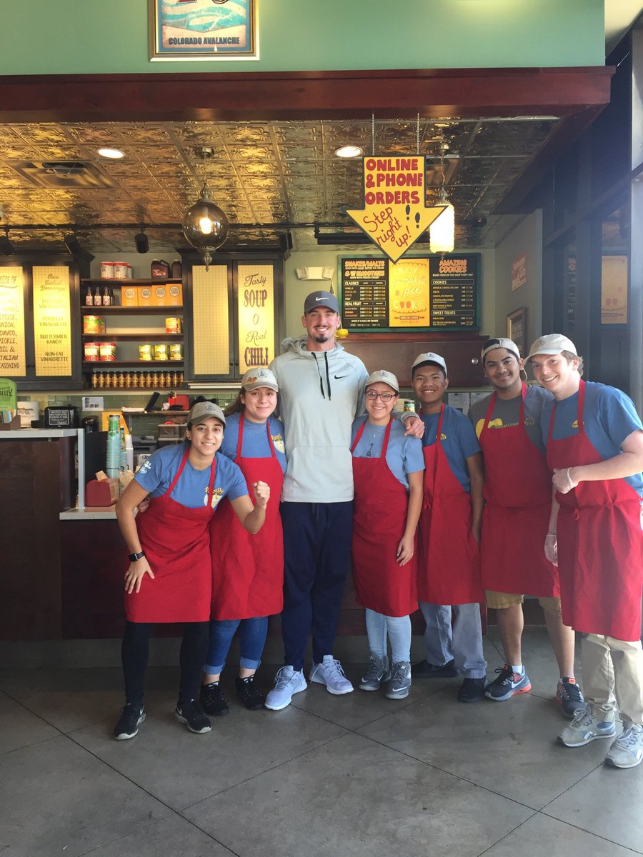 TrevorDay01's tweet photo. Paxton Lynch Today at Potbelly @Broncos #BroncosCountry https://t.co/ilAc7y19a1