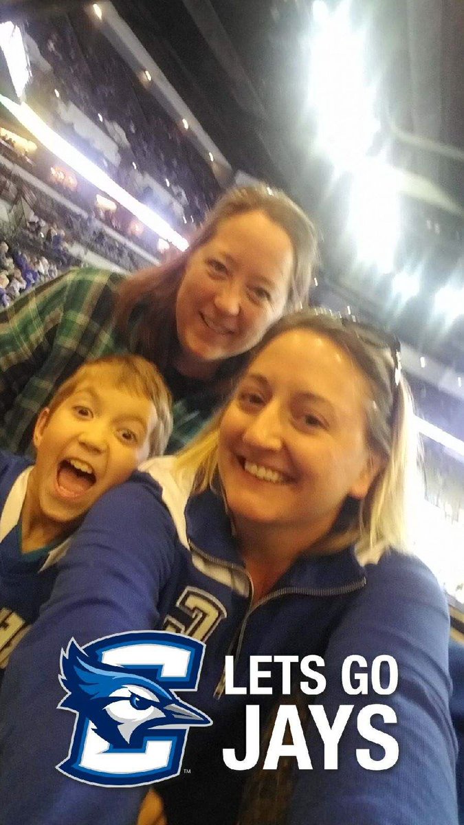 thandley3's tweet photo. Fun night out with family!
#GoJays https://t.co/xTNIpwmuOS
