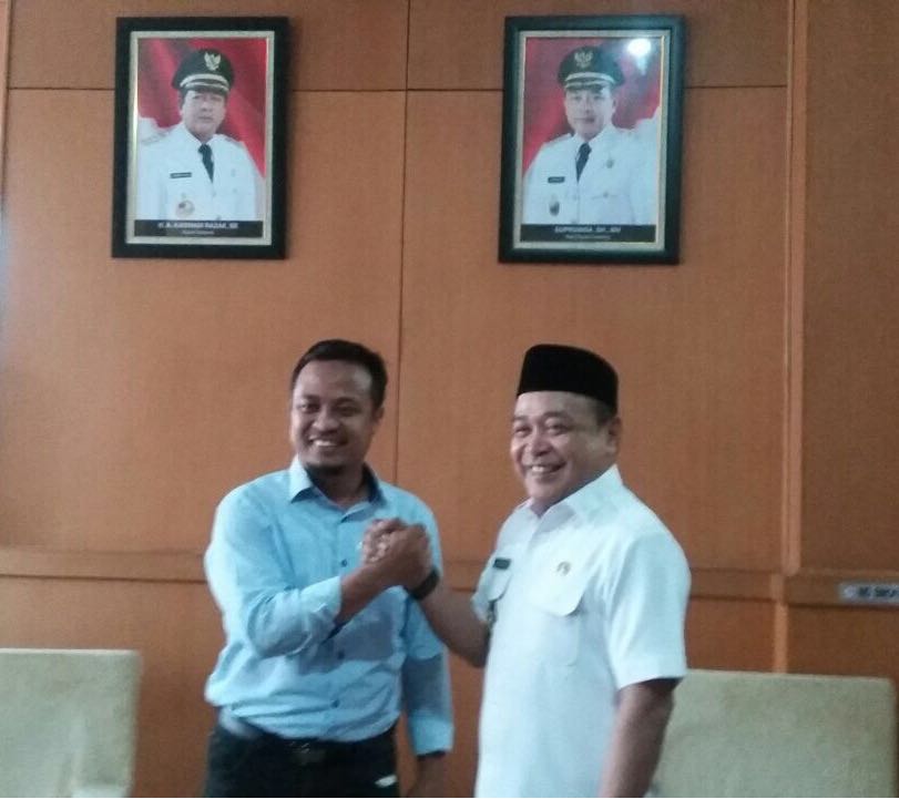 Bersilahturahmi dengan Wakil Bupati Soppeng Supriansa di Kantor Bupati Soppeng.