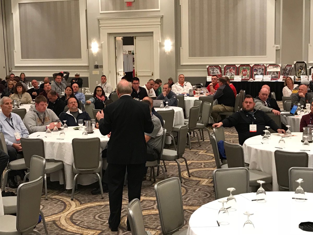 ohioiaaa's tweet photo. Dr. Jim Mahoney enthralls the Opening Session of 2017 OIAAA State Conference.  Awesome! https://t.co/iOOpSe47Re