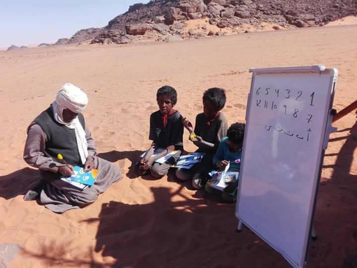 #أريد_أن_أقرأ..مبادرة انسانية لتعليم اطفال الصحراء بتادرارت الاكاكوس جنوب ليبيا
