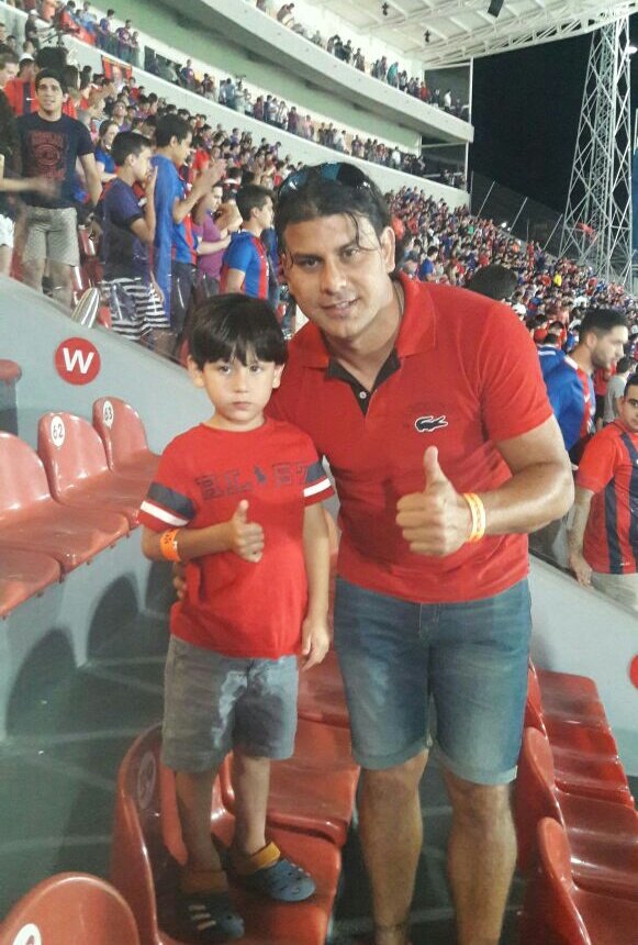 Alentandoooo al club d sus amores!!! 🔵🔴