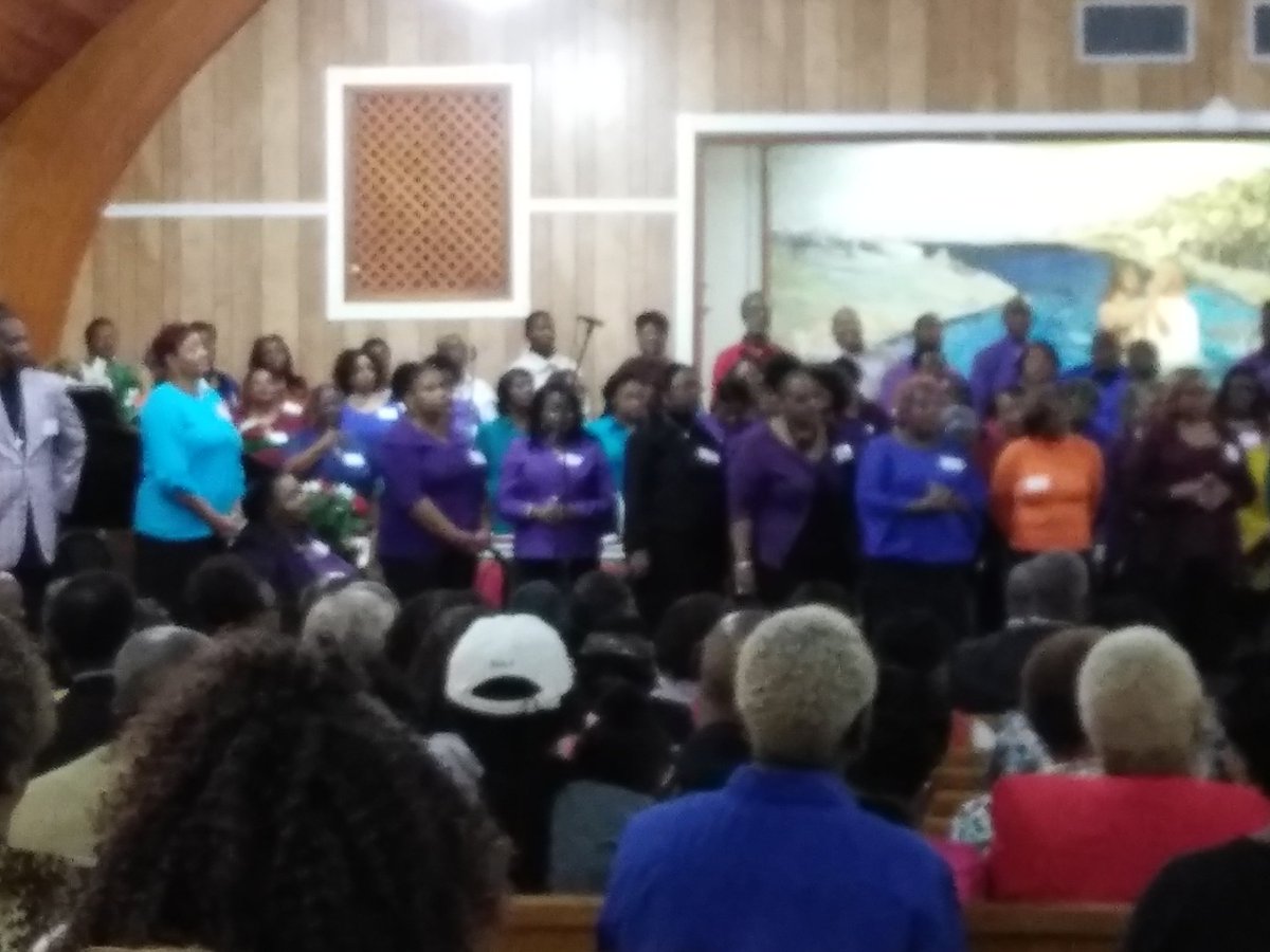 gmwaneworleans's tweet photo. that's a big choir. sing y'all. #onetimeinNOLA #secondhighwaybaptistchurch #NOLAGospel #NOLAMusic #Marrerro #TroyColeman #workshop https://t.co/CGi5FTVcxJ