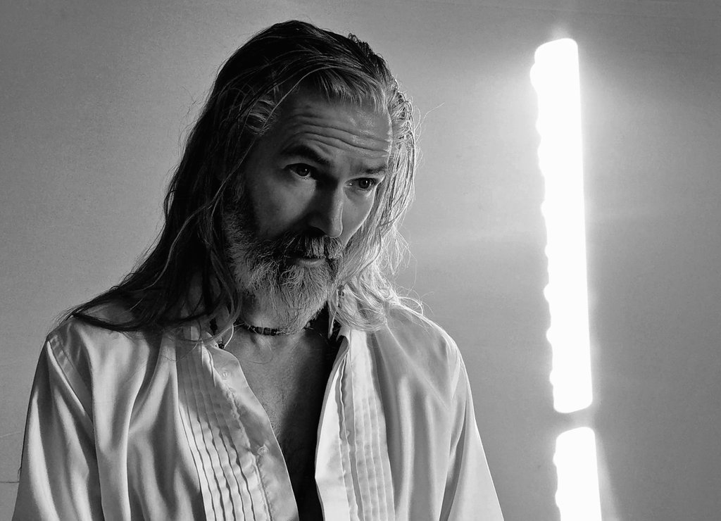 joncampling's tweet photo. Before the final takes of my selftape today, i played around with some more creative lighting... just for a challenge : ) #actorfun #workplay https://t.co/llP6BDww5j