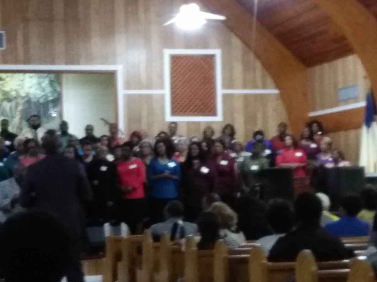 gmwaneworleans's tweet photo. that's a big choir. sing y'all. #onetimeinNOLA #secondhighwaybaptistchurch #NOLAGospel #NOLAMusic #Marrerro #TroyColeman #workshop https://t.co/CGi5FTVcxJ
