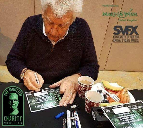 HookedonHorror's tweet photo. So happy me &amp; @ceris93 won Yodastein in @monsterproj auction ❤😍
And hes endorsed by @isDARTHVADER 😄
#StarWars #Yoda #DarthVader #DaveProwse https://t.co/QOHORFpqLA