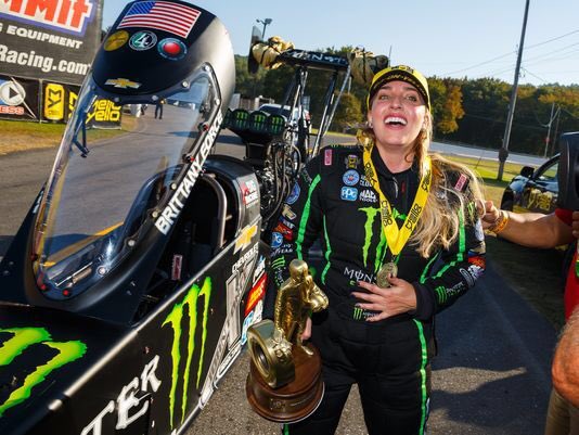 NASCHartinc's tweet photo. Congrats2
#NHRA Champions..

#TopFuel
@BrittanyForce
@JFR_Racing

#FunnyCar
@RobertHight7000
@JFR_Racing

#ProStock
@BoKnowsRacing
@KBRacing1

#ProStockMotorcycle
@EddieKrawiec
@VanceAndHines

#AutoClubFinals
#AutoClubRaceway
@NHRA:2017Season

#InvisibleDisabilities
JoeHart,PwD’s https://t.co/claCe5w011