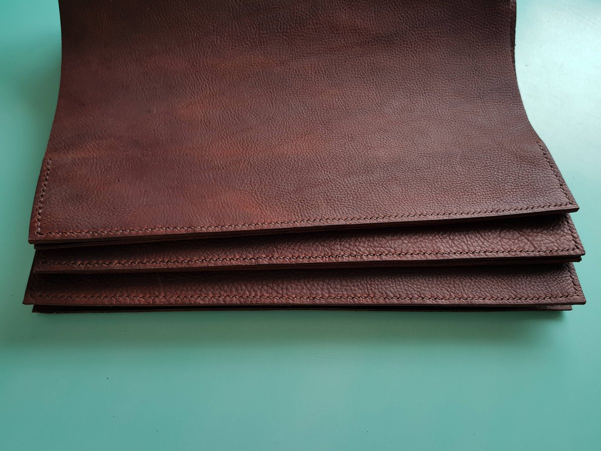 SandraPoppys1's tweet photo. leather notebook cover A6 A5 Kodiak leather field notes Refillable J… https://t.co/xOhoQFhmML #Etsy #FieldNotesCover https://t.co/LOZsqj5TAh
