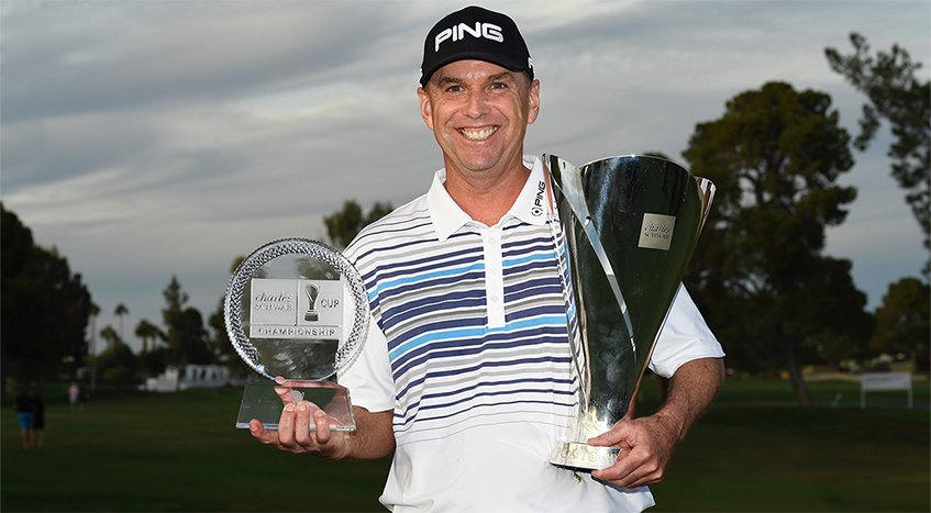 ChampionsTour's tweet photo. Not a bad day for Kevin Sutherland:

◾️ First win in 78 starts on Champions
◾️ $1.44 million payday
◾️ Two-year exemption to Hawaii event
◾️ First pro win since 2002
◾️ And not one, but 🏆🏆

@SchwabCupFinale https://t.co/nwf8Y3OR3m