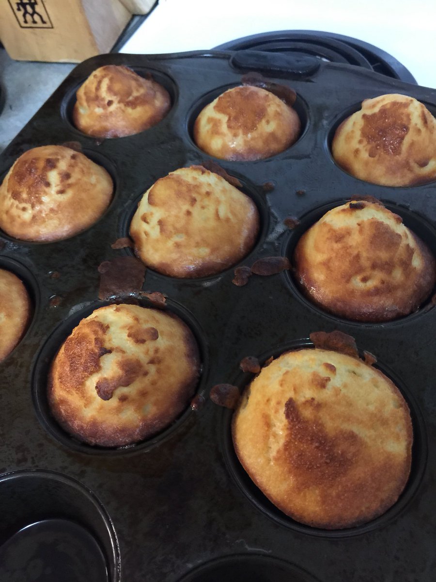patrickbpenguin's tweet photo. Worst Yorkies ever... 🙁 #didntrise #culinaryfail https://t.co/3dEXGhZUqu