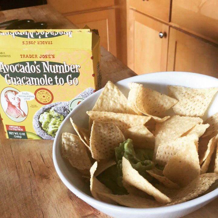 FoodAllergyGal's tweet photo. When you find an #onthego #food w 10+ #allergies it’s a 💃🏽🎉🎊 https://t.co/u4zcHpUs5G