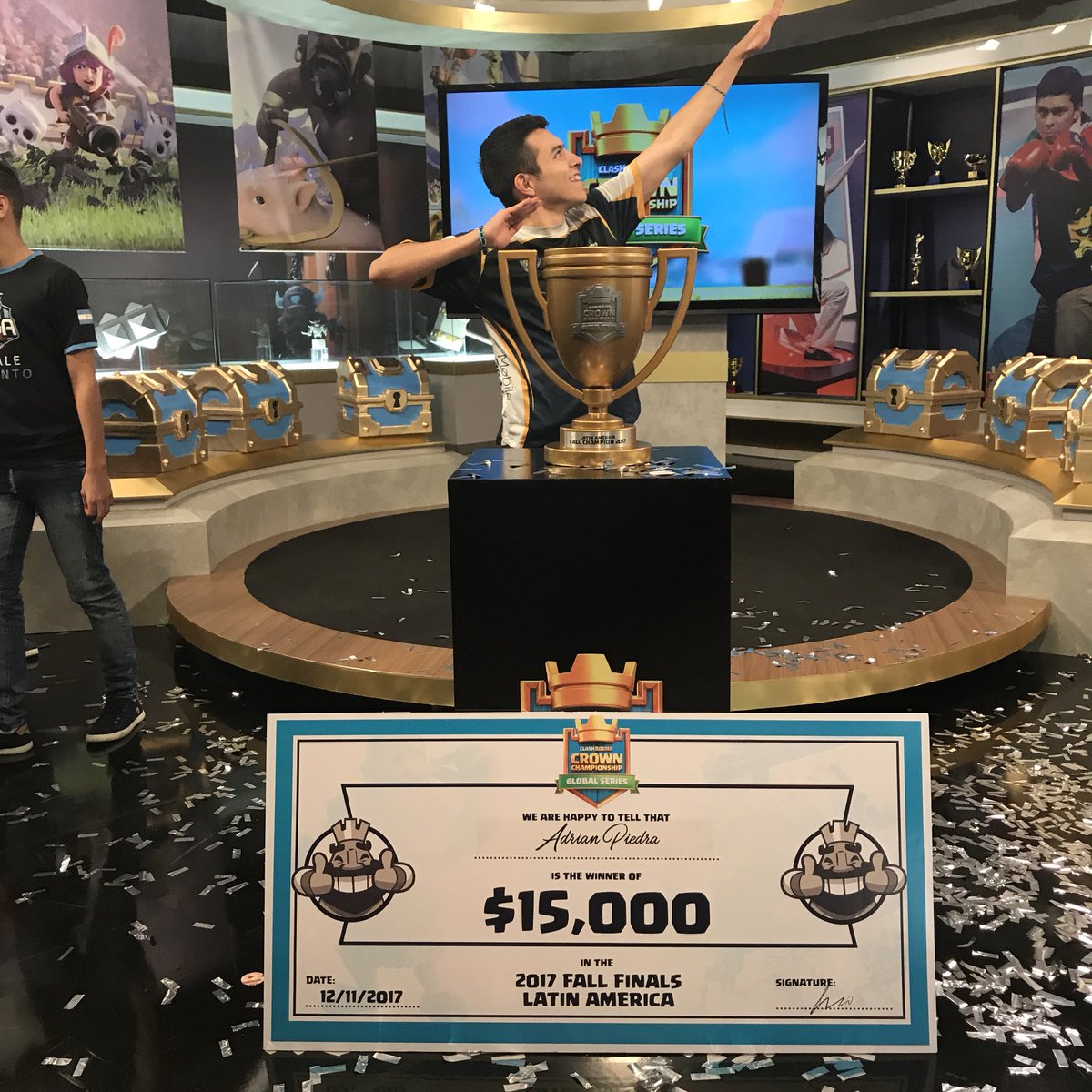 AdrianPiedra tweet media