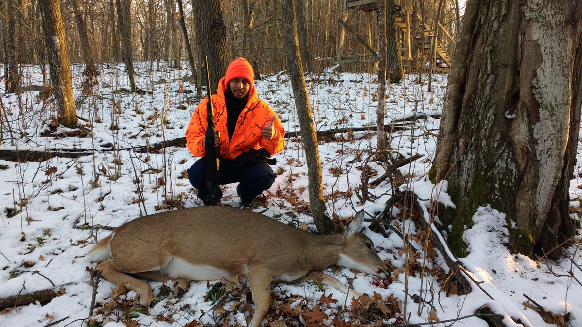 BrodahSwami's tweet photo. Took the @SavageArms Trophy Hunter out of the safe for the last day of the season. And it changed my luck. #MnDeerHunter #GotOne https://t.co/t4OlaFW4lc
