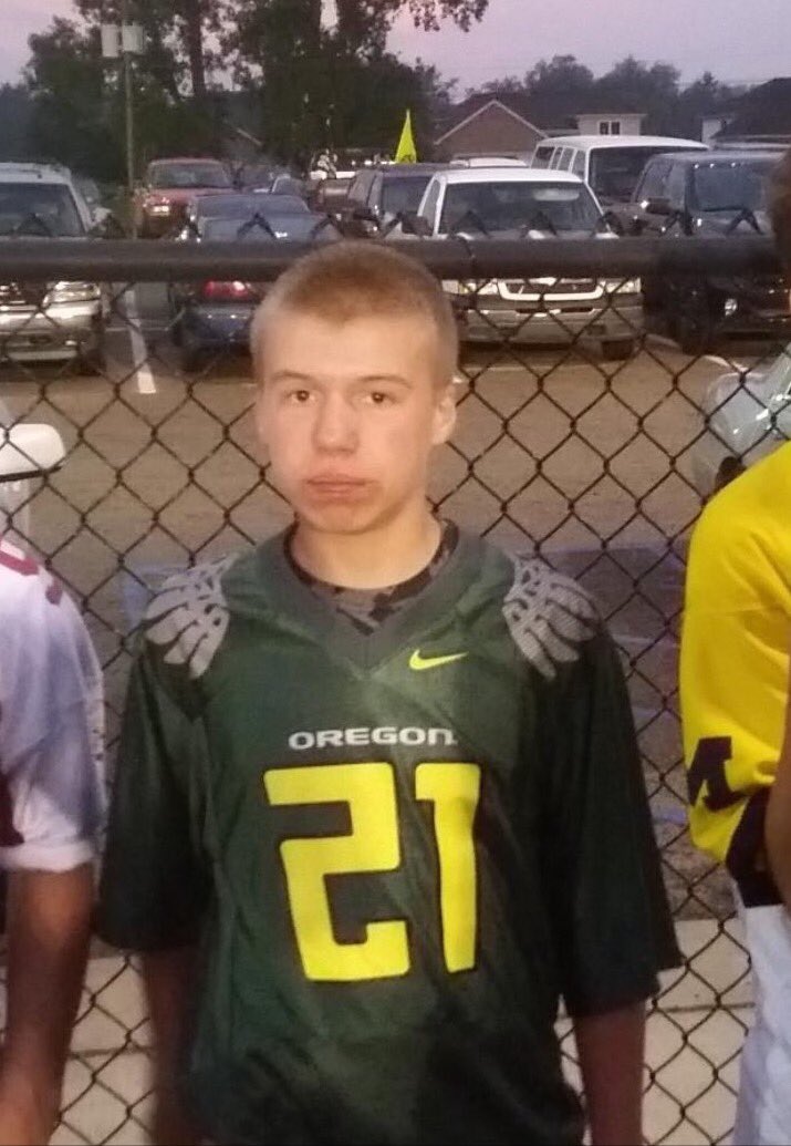 Oregon signs 5⭐️RB out of Mason Michigan class of 2019 Trent Stuewe <a href="/oregonfootball/">Oregon Football</a> #OregonFootball #GoDucks