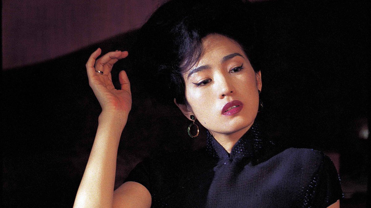 하영강 영화 사진전시회에 전시된 영화”에로스” 장첸과 공리 스틸사진ترجمة المنشور