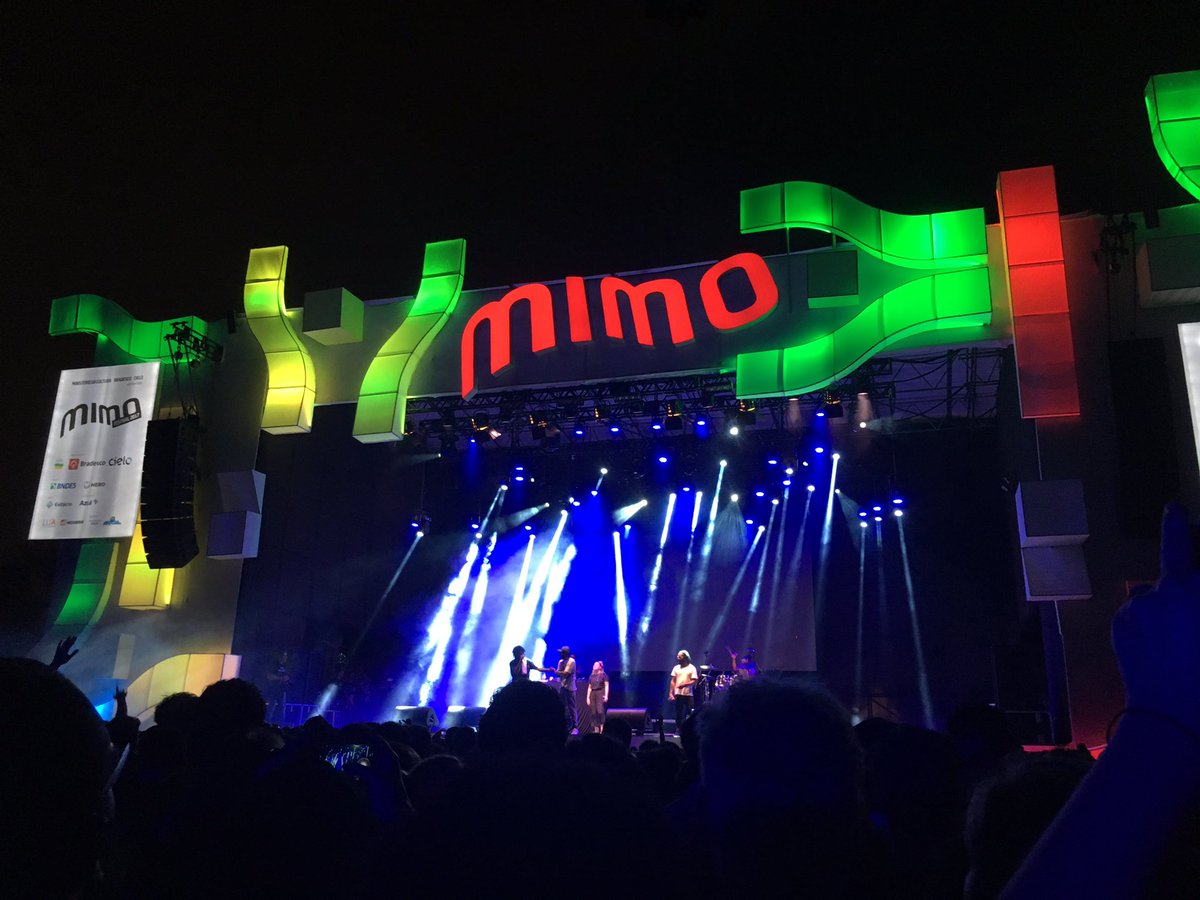 AlvesAmanda_'s tweet photo. Alguém me diz que #MIMORio foi esse?? Quero por todo final de semana até o fim do ano!' #EUMIMO #MIMOFestival https://t.co/lLMC9XvjZH