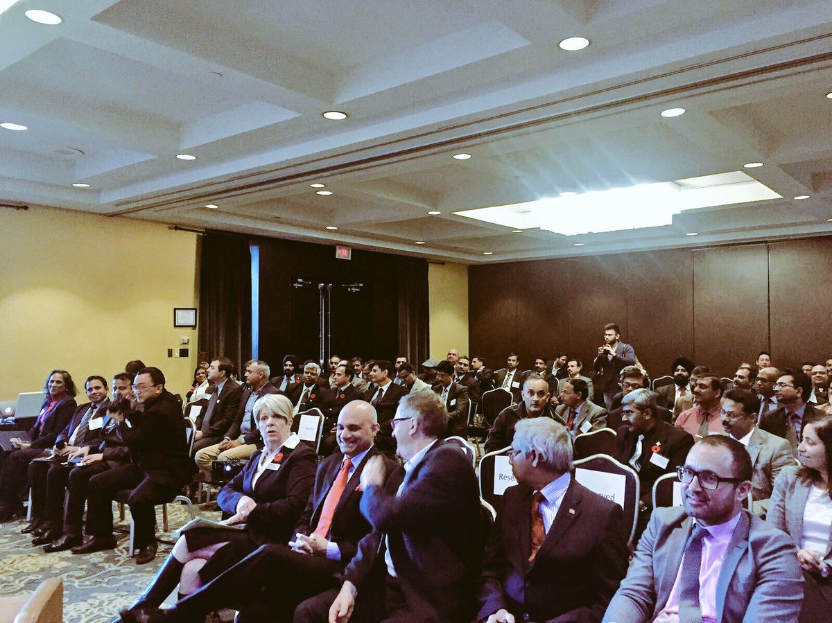 GlobalPrashant's tweet photo. Consul General of India @dineshbhatia & @SenecaCollege VPA @LSchollen awarded certificates to 60 Senior Govโt of India Officers who completed international training on Public Sector Financial Mgt in Canada. #senecago ๐ฎ๐ณ๐จ๐ฆ https://t.co/egUJ4Nu3rs