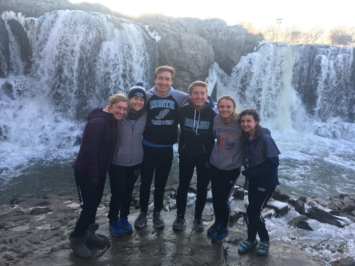 ECN_Distance's tweet photo. Had to check out the falls in Sioux Falls after a great day at NXR! #nxctakesnxr #heartland https://t.co/xiX92PjpCp