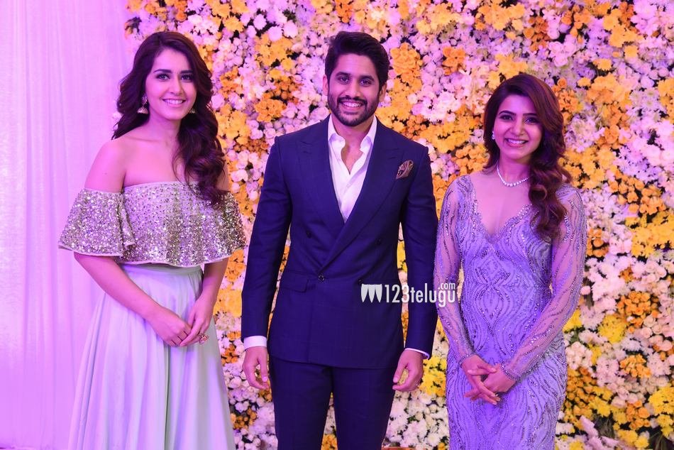 N_ew_world's tweet photo. superpic ....cuteness overloaded....@RaashiKhanna #samchai https://t.co/78iXOH68DF