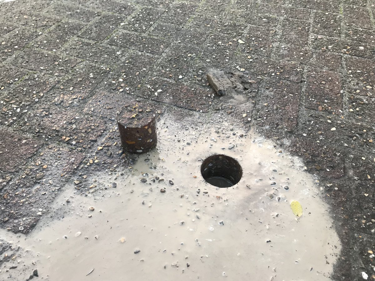 Robertw67's tweet photo. Installing parkingsensors #nbiot #duravermeer #tmobile #nedap#gruyterfabriek https://t.co/1GbWXerBmn
