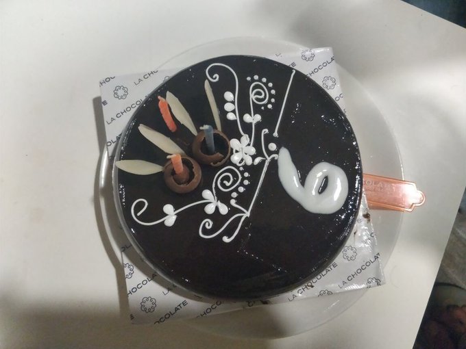 View image on Twitter