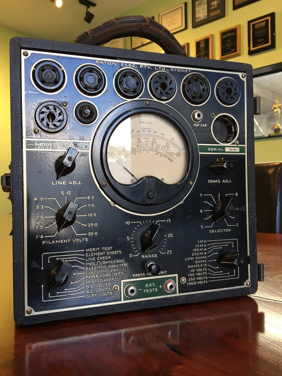 CmimusicA's tweet photo. This is how we tested our tubes back in the day. #tubes #valves #paytons https://t.co/8tqFgpZipQ