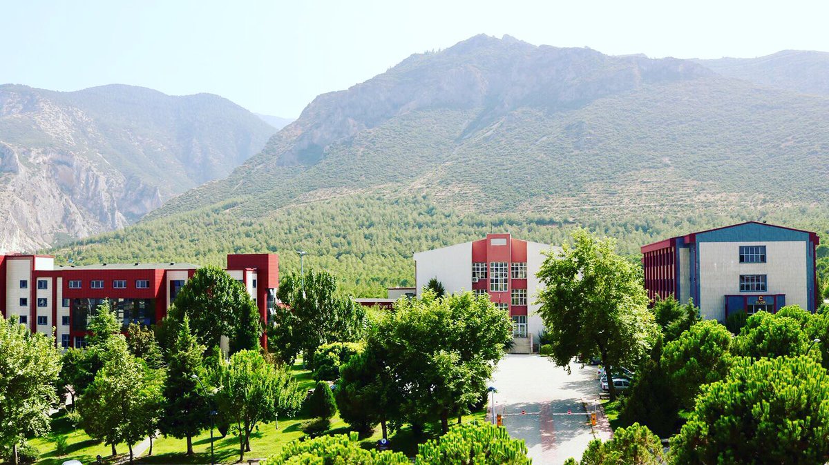 pau iibf on twitter a b c blok olmak uzere uc binada egitim ogretim faaliyetini surdurmekte olan fakultemizde 4 adet bilgisayar laboratuvari 300 ve 175 kisilik 2 konferans salonu 36 adet 76 kisi ve uzeri